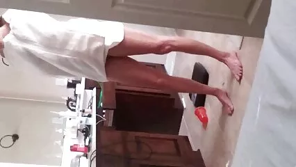 ایک شکس خارجی پیار کرنے والا لڑکا پوری گہرائی کا مستحق ہے۔