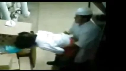 ایک سکس خارجی از عقب لڑکی میں گستاخی اور نیڈوترا۔