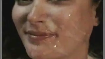 ہم کارڈ اور گدھے کھولتے کلیپسکسی خارجی ہیں۔