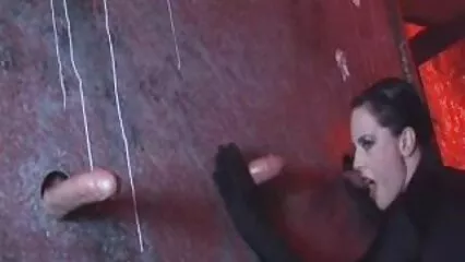 ایک تھریسم کو ٹھکرانے کے سکس خارجی از کون قابل ہونے کے لیے بہت بڑا گدا۔