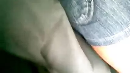 ماڈلکا بغیر سکس خانوادگی خارجی نرمی کے۔